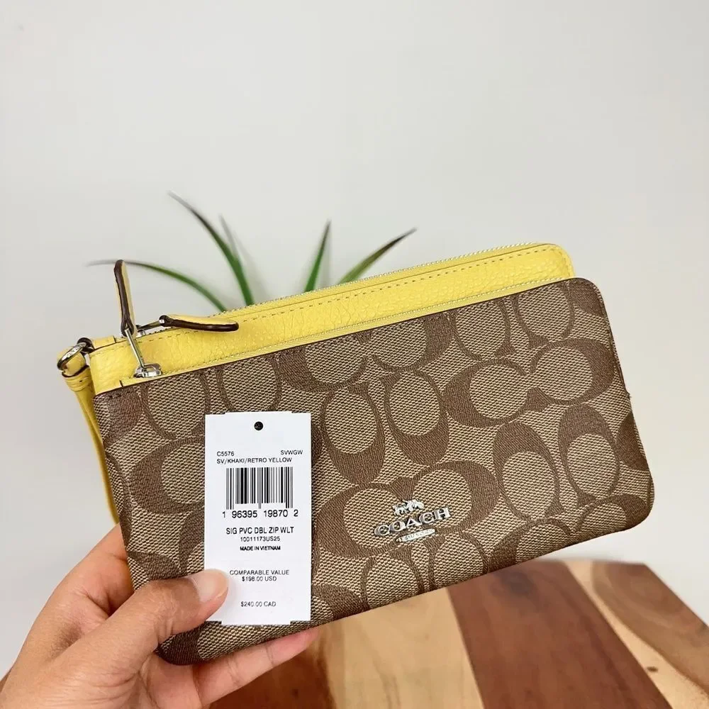 NWT Coach Double Zip Wallet In Signature‎ Canvas